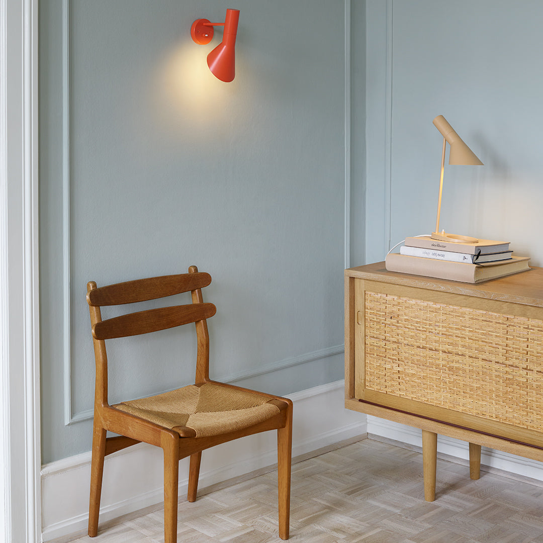 AJ Wall Lamp