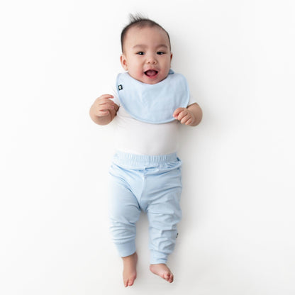 Cushy Bib in Breeze