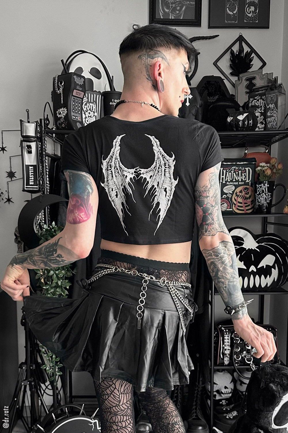 Broken Batwings Crop Top